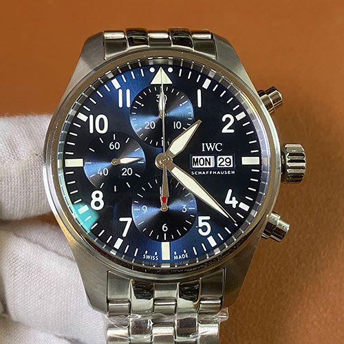 IWCコピー時計 パイロット・ウォッチ・クロノグラフ IW388102 Cal.69385ムーブメント搭載！【AZ工場】