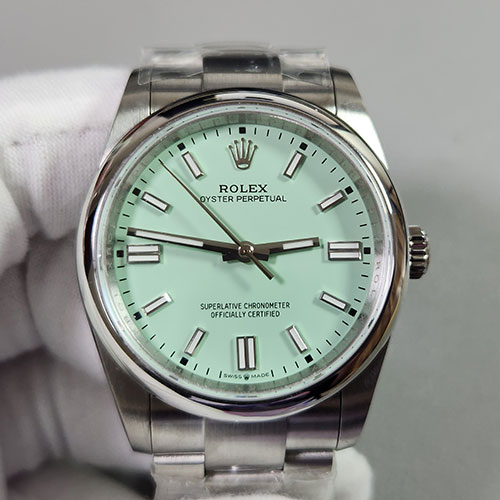 ROLEX オイスターパーペチュアル126000-0011  ケース径36mm