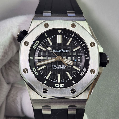 BF製 オーデマピゲコピー ロイヤルオーク オフショア ダイバー 15703ST.OO.A002CA.01 ブラック 42mm 最安値挑戦