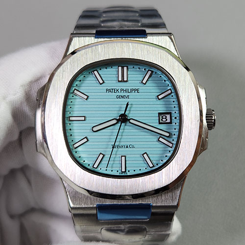 【Tiffany & Co.】パテック フィリップコピー 5711/1A-018 ノーチラス ティファニーブルー C11製 最安値