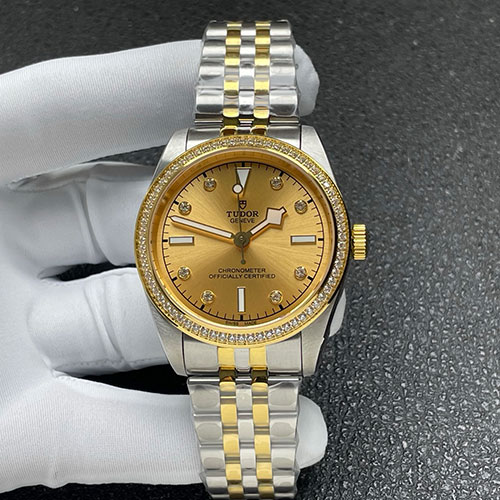 【TW製】チューダーコピー時計 M79673-0007 ブラックベイワン39mm 紳士専用