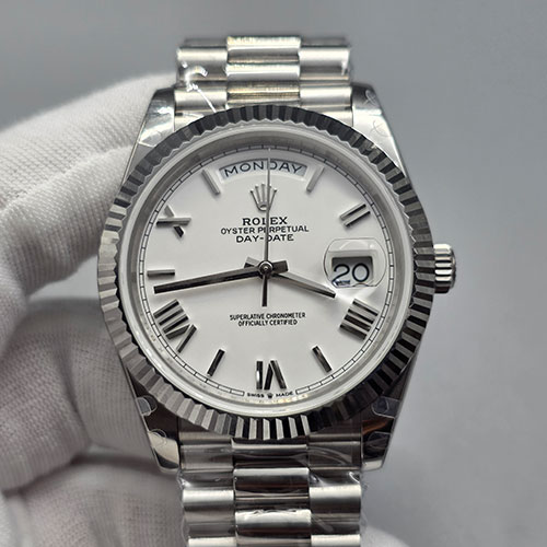 品質安定ロレックスデイデイト M228236-0010(GM製造工場)