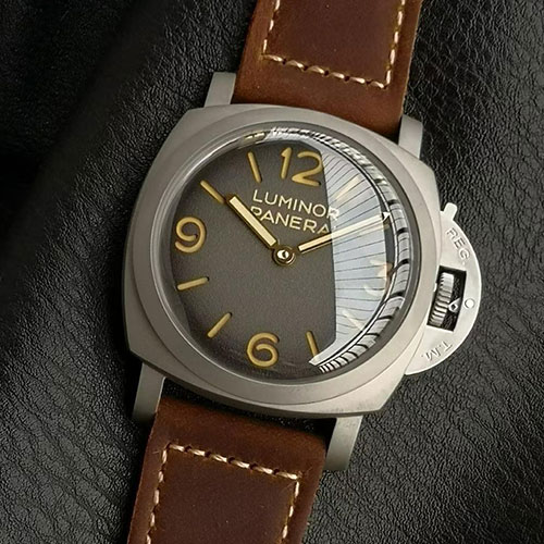 パネライスーパーコピー時計 ルミノール トレ ジョルニ PAM01628(HW製新品 )