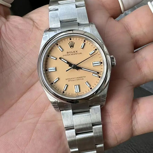 VS工場 ロレックスコピーオイスターパーペチュアル M126000-0012  ケース径36mm ベージュ 贈り物に最適